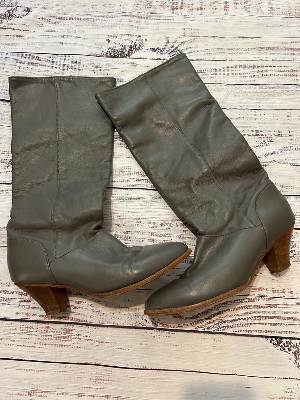 Frye Vintage Leather Boots in Gray